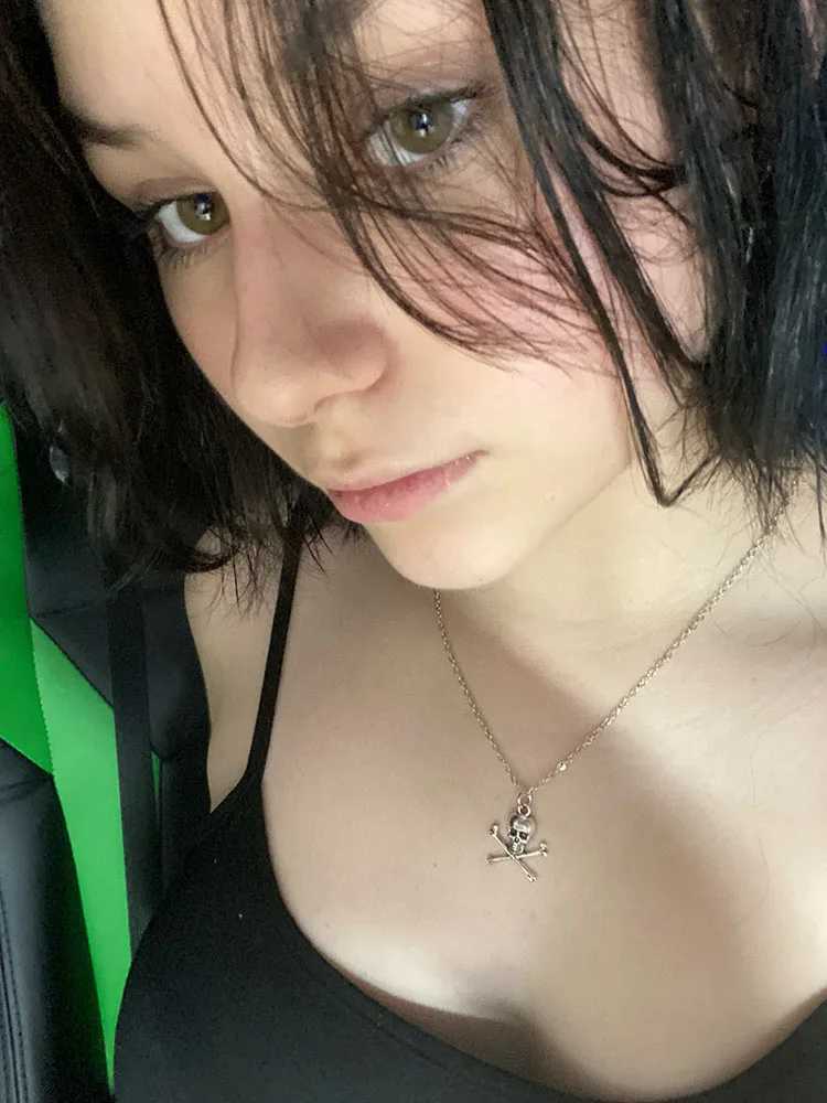 Skull Pendant Necklace Vintage Grunge Chain Jewelry for Women and Men Goth Aesthetic Choker for Y2k Fashion Z250910