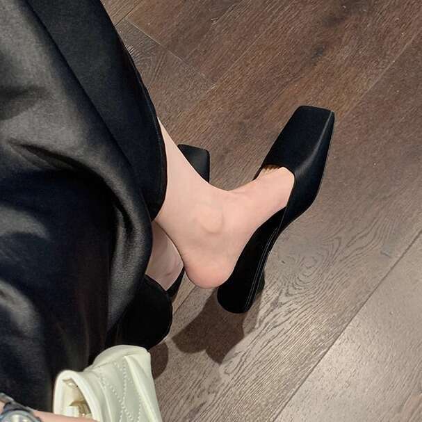 Huizhou Women's Shoes Designer French Style Shallow Mouth Sandals Summer Triangle Heel High-end Square Toe Mules Slippers Women