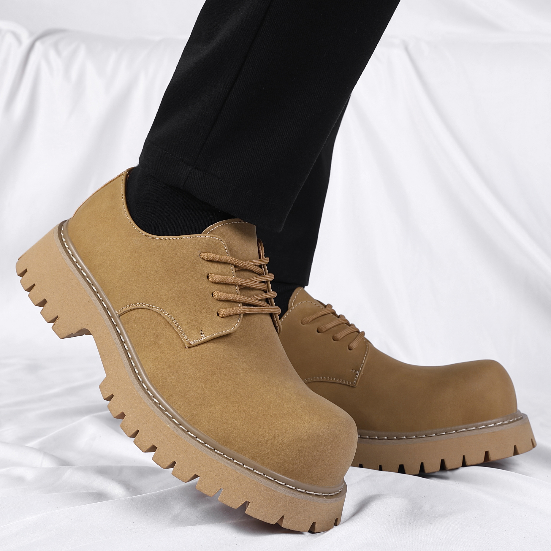 Men's Leather British Style Business Formal Thick Sole Height Increasing Round Toe Derby Shoes