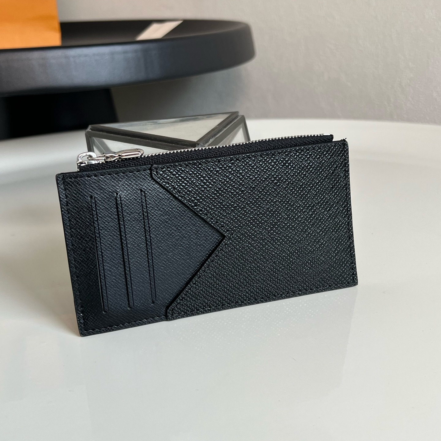 10A Luxury Leather Card Organizer: Multi-Slot Design + Silver-Tone Zippered Coin Compartment Archival-Grade Secure Storage System for Cash & Credit Cards