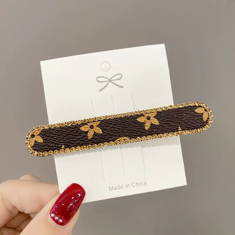Luxury Hair Clips Barrettes Luxury Designer Letter Hair Clips Versatile Barrettes Classic HairJewelry Brand High Quality Love Gift Hair Accessories
