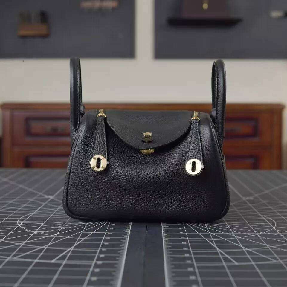 2025 Fashion Designer Handbag Genuine Cow Leather Ladies Party New Tote Adjustable Long Handle Underarm Bag MDNG