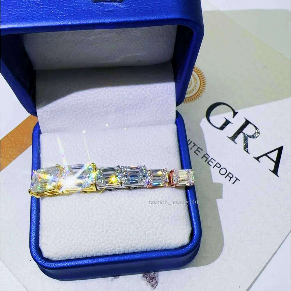 Zuanfa Wholesale Factory Price VVS Emerald Dia Sterling Sier Jewelry Screw Back Moissanite Stud Earrings