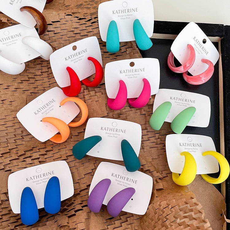 Sier Needle Niche Design for Women Wide C Colorful Hoop Stud Earrings Non-Pierced Ear Clips