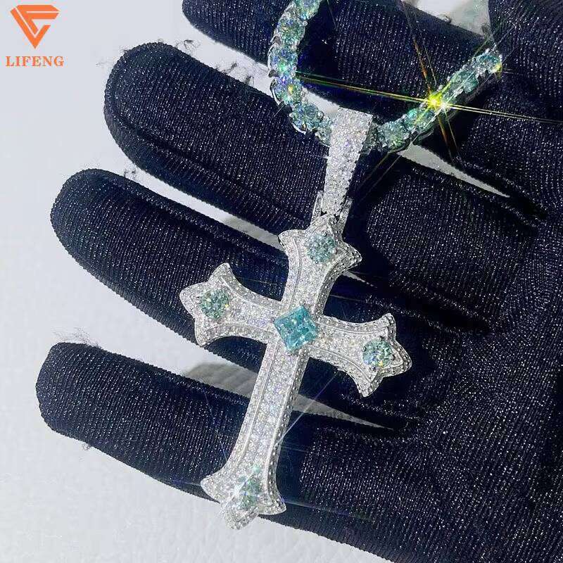 Hip Hop Simple Jewelry Collection Gold Plated Cross Necklace Green Moissanite Dia Fashionable Pendant Men Sier Gift
