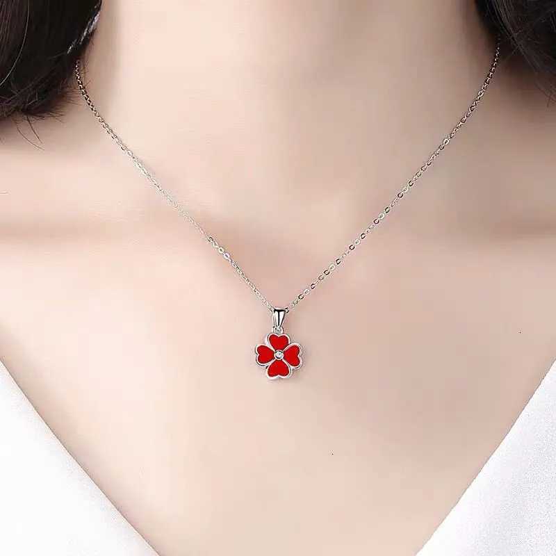 Pendant Necklace for Women Red Black Green Clavicle Chain 925 Silver Plated Cute Princess Style Z250910
