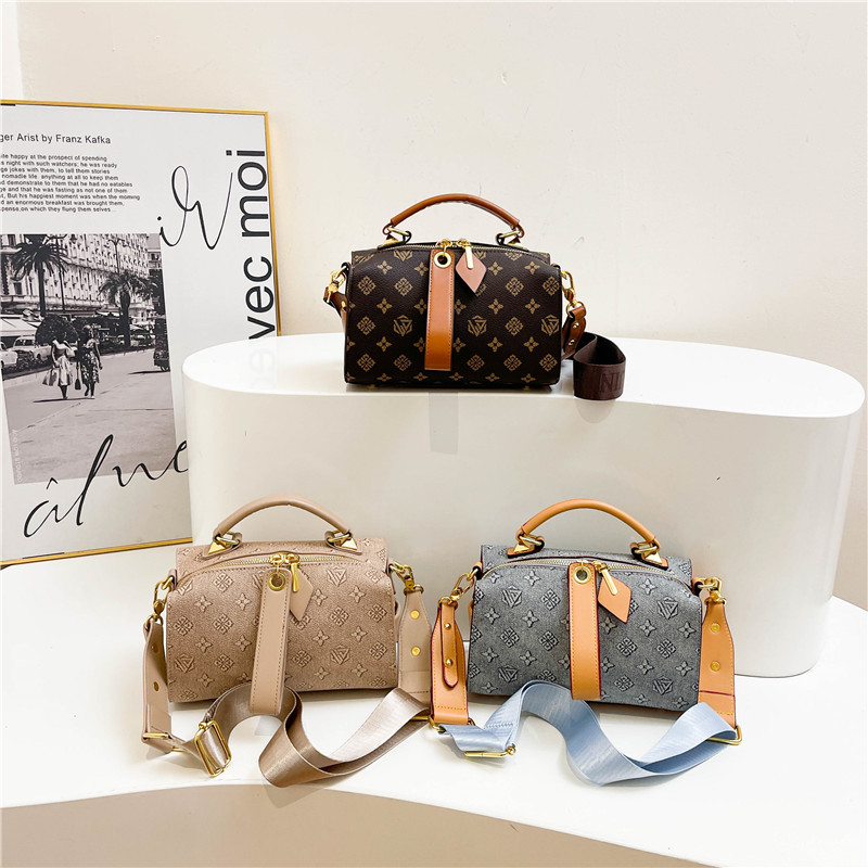 Casual bag female new niche retro fashion Boston pillow handbag cross-body