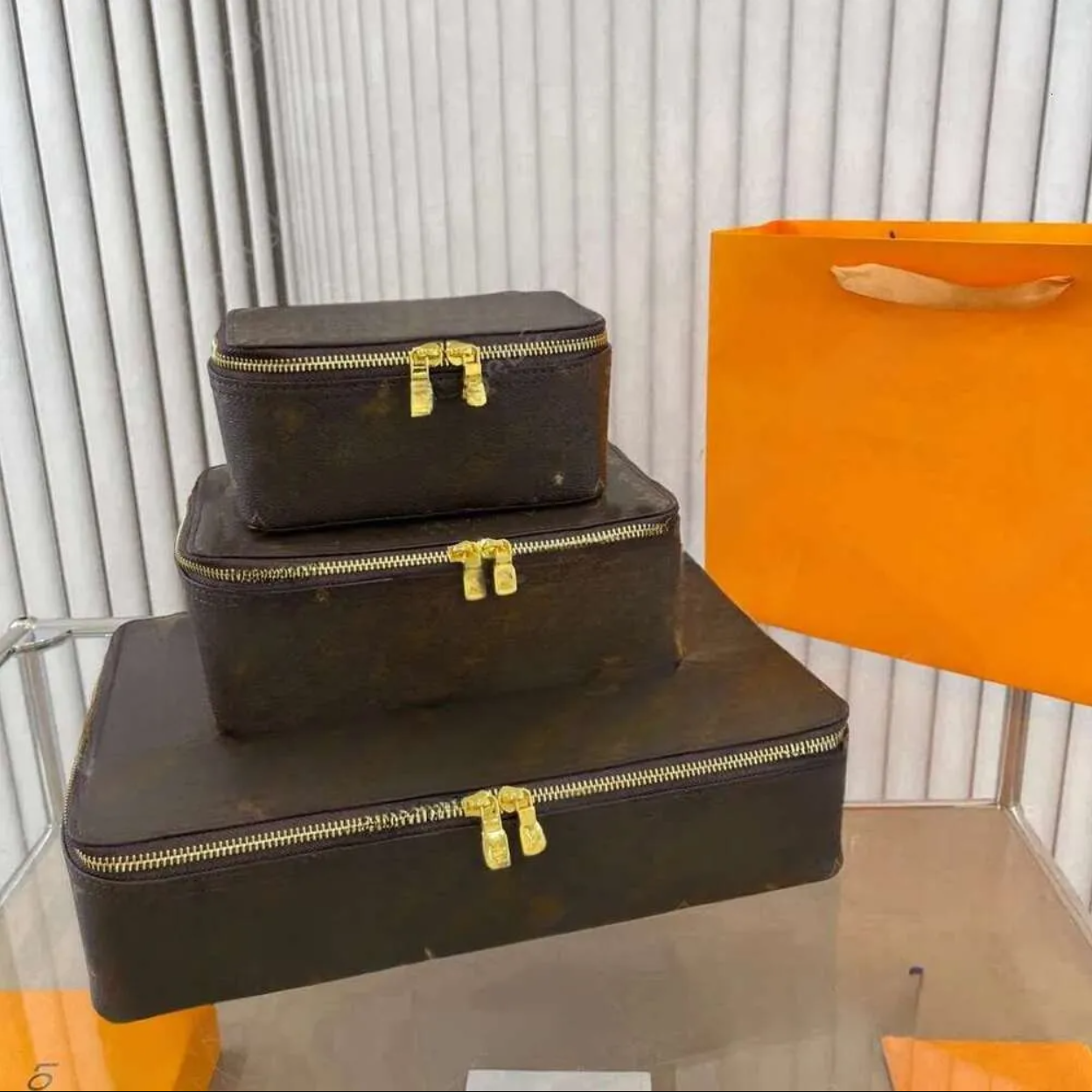 Designers Bags Toiletry Bag Women Extra Large Wash Bag Cosmetic Toilet Pouch Women Beauty Makeup Case Pochette Accessoires Double Zipper