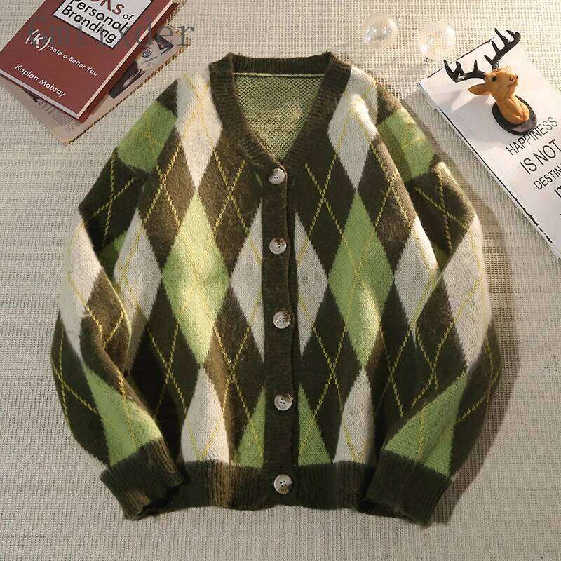 Japanese Retro Rhombus V-neck Cardigan Men in Spring Autumn Loose Thickened Sweater Casual Lazy Style Jacket Aesthetic