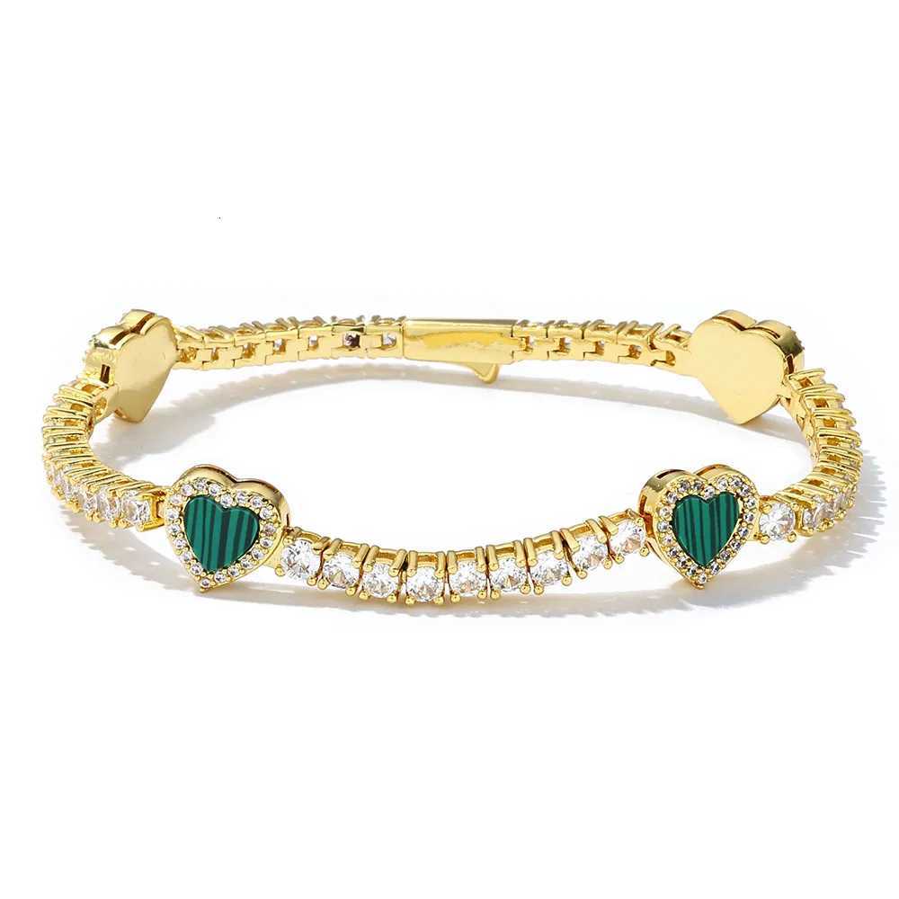 ESKIM Hot Selling Colorful Heart Shaped Tennis Chain 4mm Wide Gold Plated Tennis Bracelet Hip Hop Women Jewelry W250728