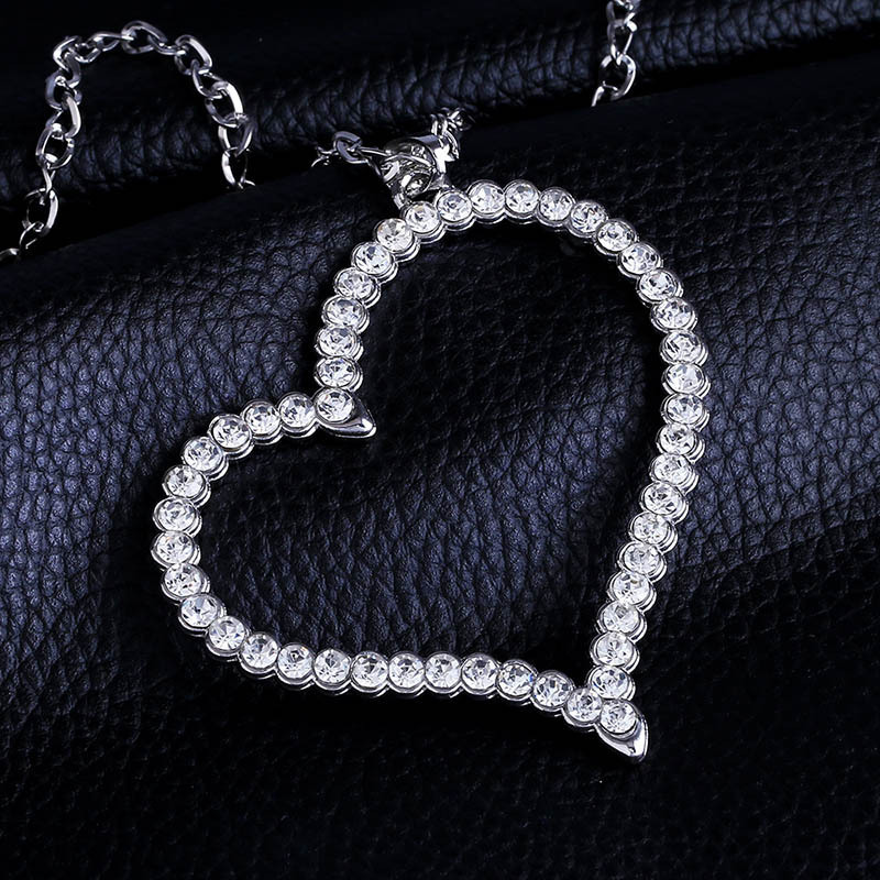 Yiwu Korean Style Sweater Chain Alloy Inlaid Diamond Long Necklace Heart Pendant nkn17 Model 250728