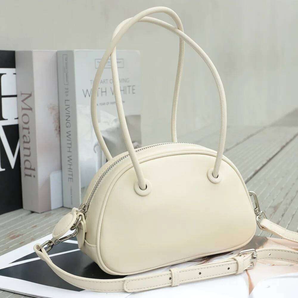 Designer Bags Women's Small Shoulder Bag Genuine Leather Handbag Top Grain Cowhide Popular And Fashionable Underarm Bowling Purse Luxury Bag