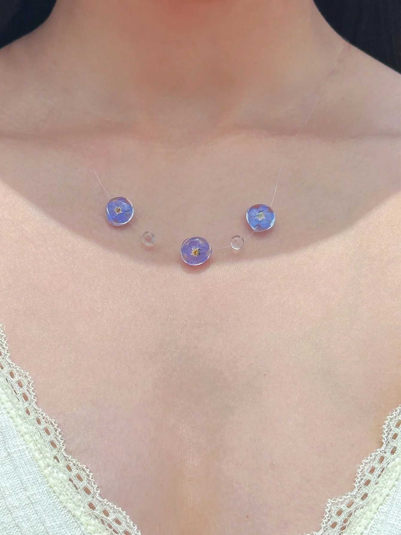 Delicate Floral Clavicle Chain Necklace Clear Dewdrop Flower Pendant for Women Wedding Birthday Daily Wear Z250910