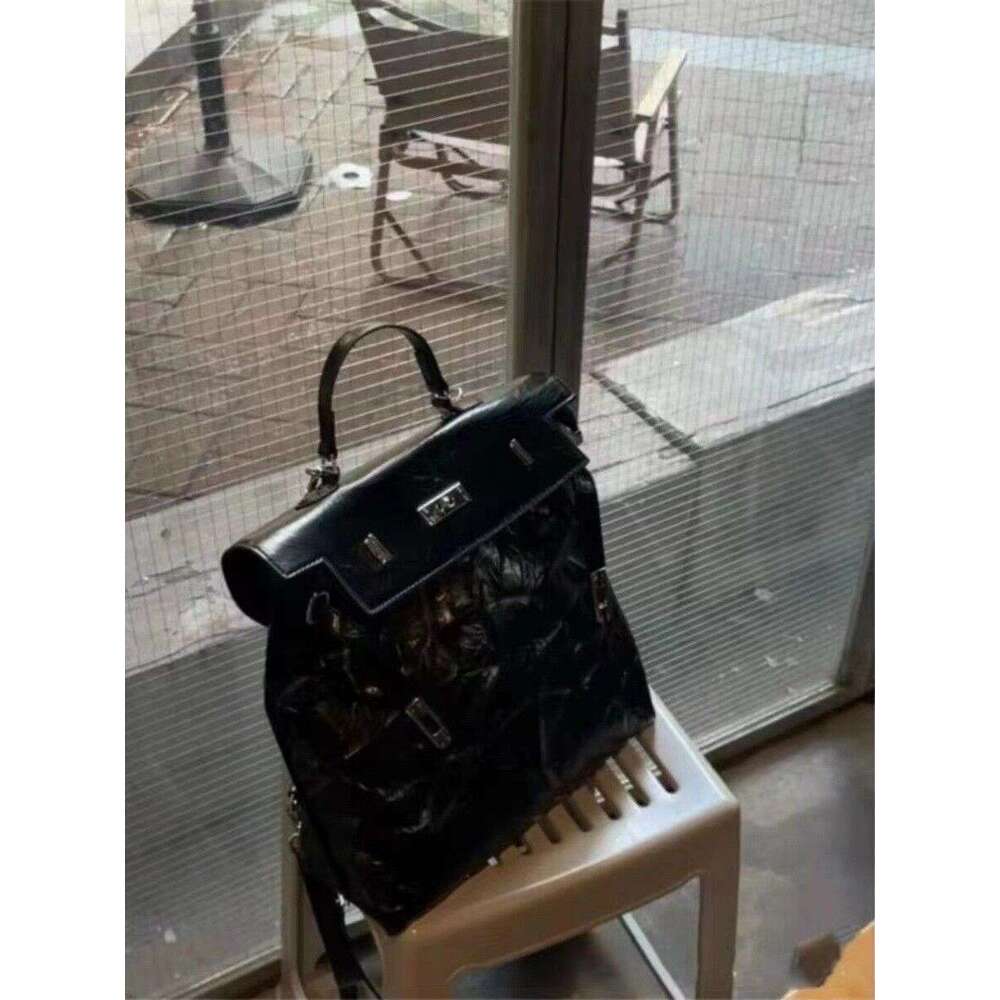 Designer Bag Tote Bag Shoulder bag Summer Large Capacity New Travel Wrinkle Backpack High End Commuting Single Shoulder Crossbody Bag