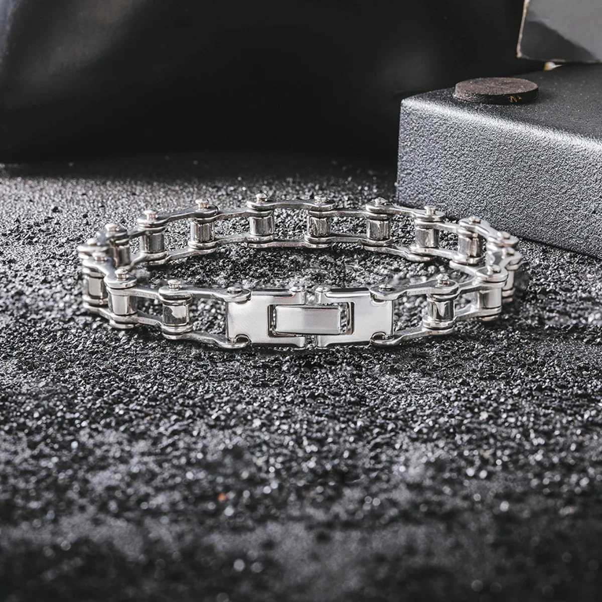 Fashion Men Cuban Bracelet Stainless Steel Women Bracelet on Hand for Couples Unisex Wrist Chain Jewelry W250728