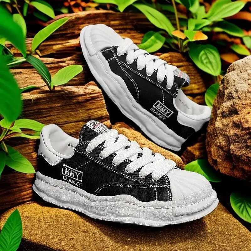 Shell height increasing niche canvas shoes board shoes casual sports shoes Y250728