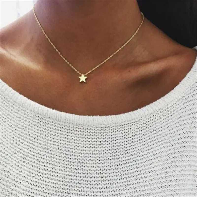 Delicate Heart Choker Necklace Silver Tone Chain Pendant for Women Minimalist Love Jewelry for Everyday Wear Z250910