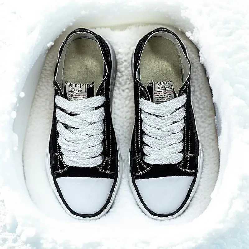 Versatile small shoes thick soles and elevated Japanese canvas outdoor casual sports shoes Y250728