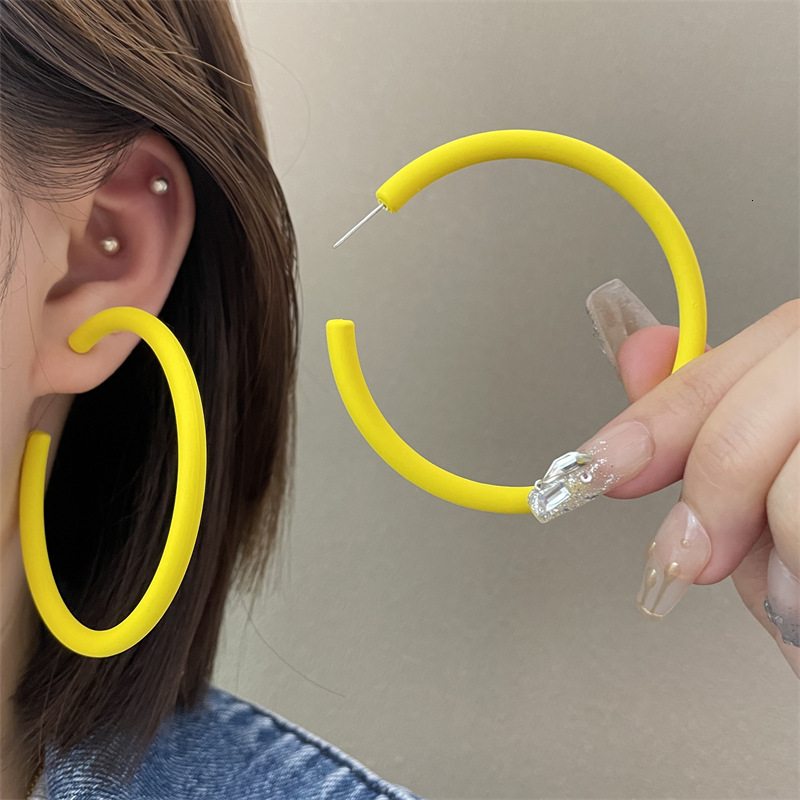 Extra Large Hoop for Women 2025 New Candy Color C-Shaped Exaggerated Personality Fashion Trendy Earrings