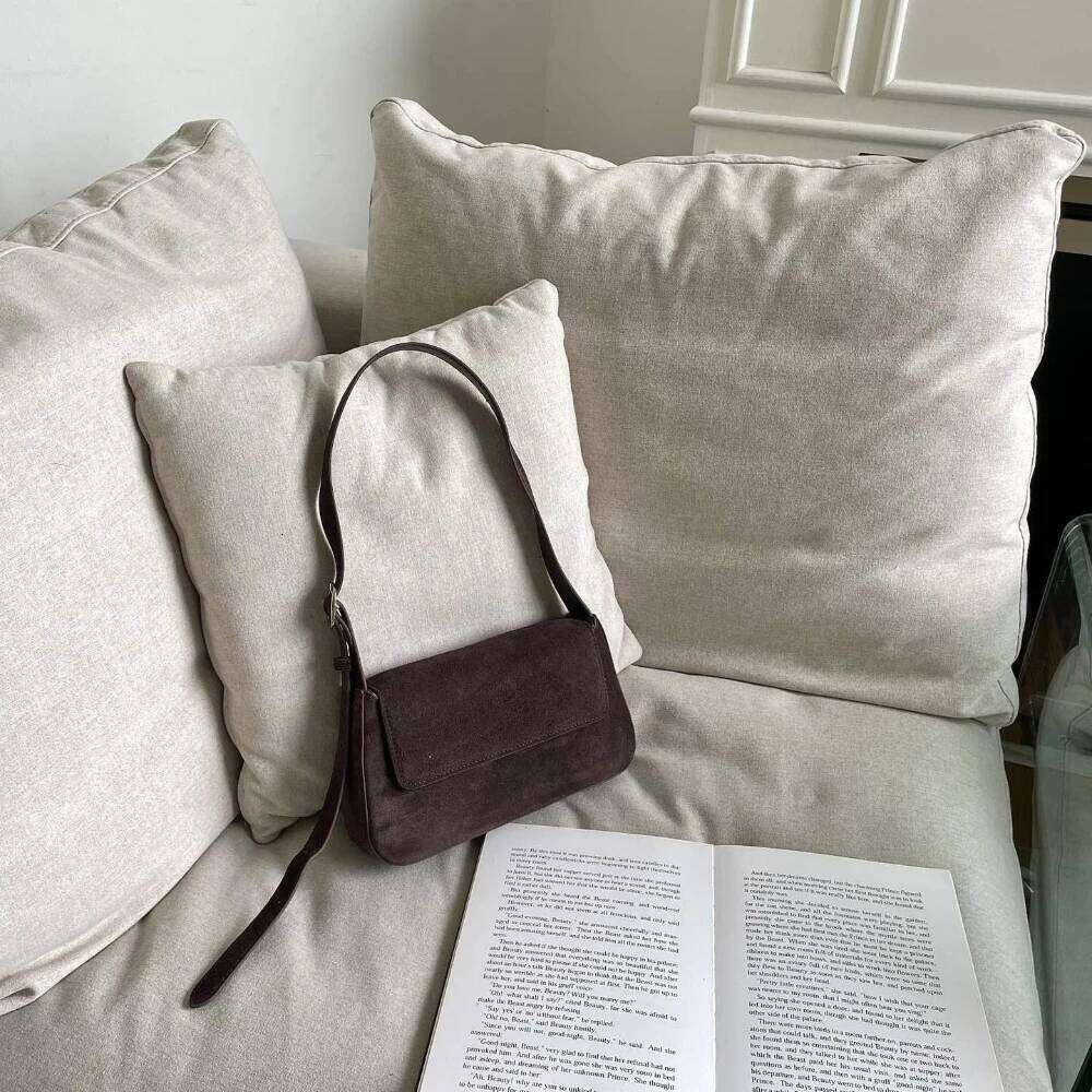 2026 New Frosted Leather Saddle Maroon Coffee Color Daily-use Women Messenger Bag French Stylish Flip Cover Phone Purse