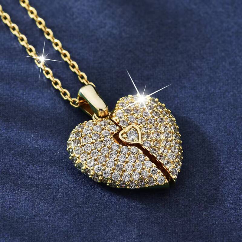 Popular Stainless Steel 18K Gold Heart Necklace Opening Angel Wings Heart Shaped Diamond Pendant Couple Necklaces for Lovers