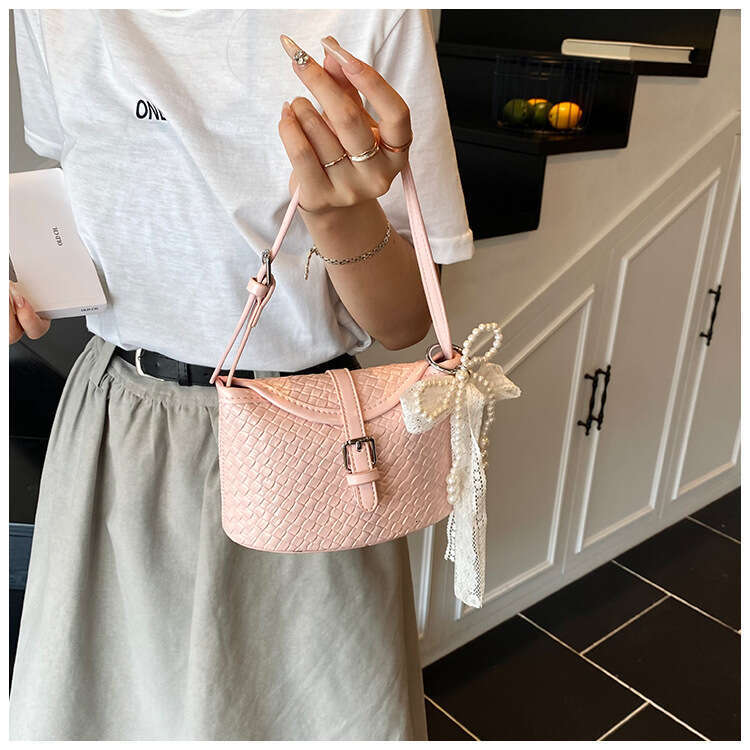 2025 Summer Solid Color Trend New Fashion Woven Designer Single Shoulder Handheld French Fries Pillow Bag