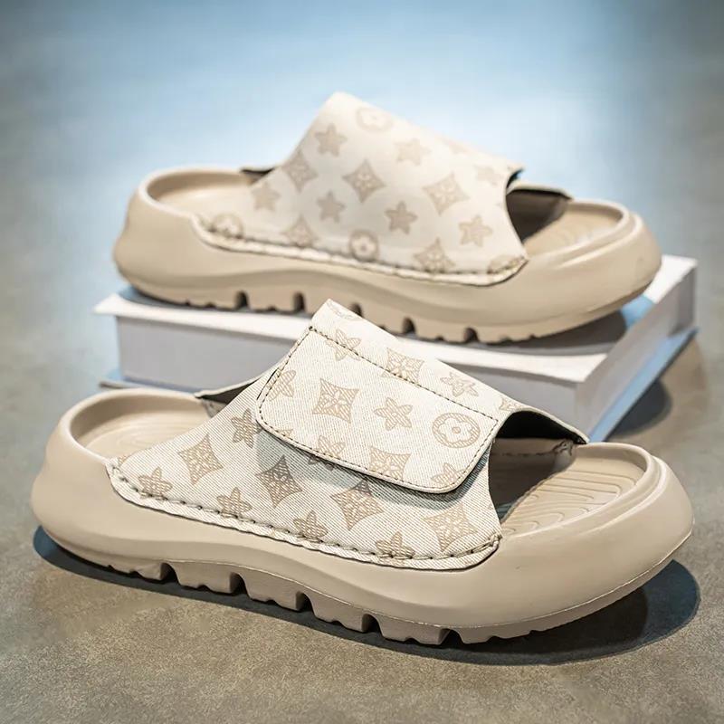 Free delivery of new designer slippers, flat slippers, women's sandals, girls' white and black fashionable embroidered slippers, outdoor sho