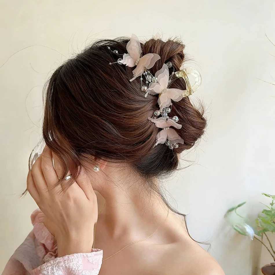 New Fashion Simulation Butterfly Hair Clips for Women Elegant Pearl Bow Ponytail Clip Sweet Crab Claw Hair Accessories Z250729