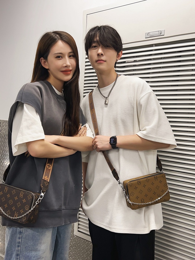 Men's crossbody bag senior sense new leather old single shoulder bag tide brand bag female chain small body bag 2025