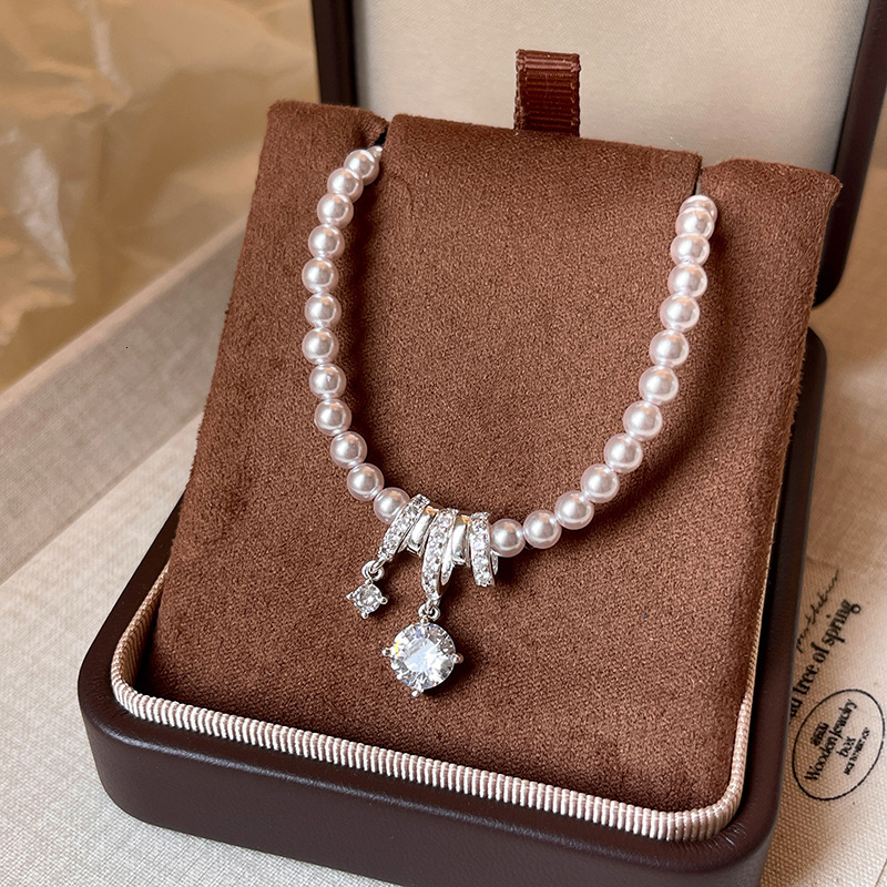 Sier Multi-layer Circle Geometric Zircon Pendant Pearl Necklace for Women 2025 New Style Choker Light Niche Collarbone Chain Jewelry for Women Jewelry