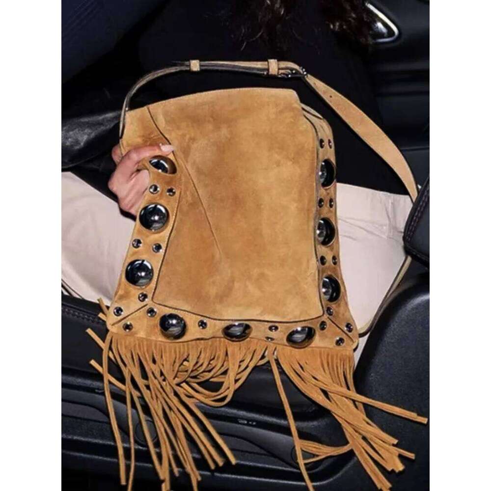 2025 Designer Vintage Faux Suede Women Messenger Fashion Rivet Trim Tassel Underarm Shoulder Bag Willow Nail Handbag