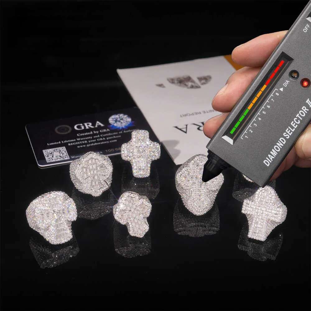 Style Hot Sale Vvs Men Dia Rings Sier Ice Out Cross Moissanite Hip Hop Ring Collection