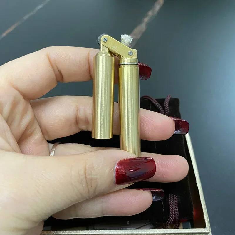 Golden Brass Nunchuck Panlong Stick Creative Grinding Wheel Kerosene Men's Play Pressure Reducing Lighter With Box W260202