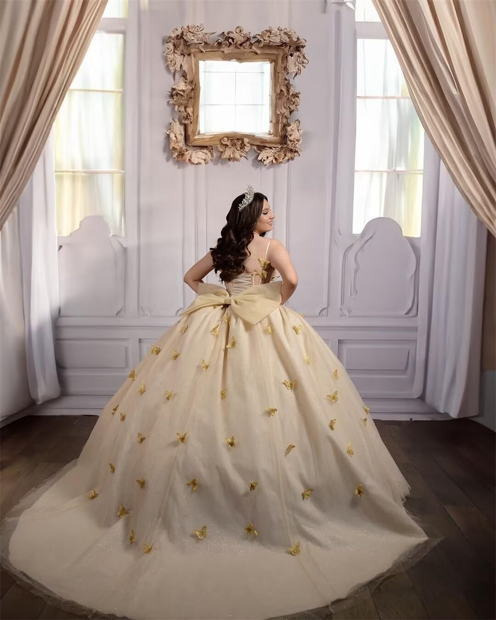 Ball Gown Quinceanera Dresses Gold Butterfly Big Bow Spaghetti Strap Tulle Lace-up Plus Size Sweet 15 16 Princess Birthday Party Gowns Vestidos De 15 