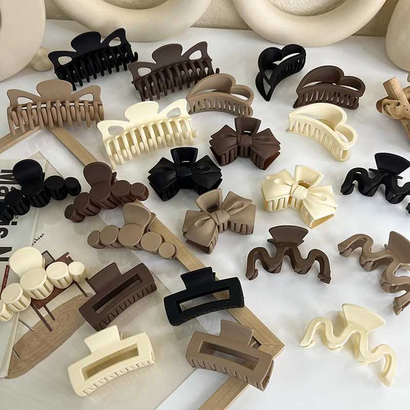 1pcs Korean Black Coffee Large Hair Clips Acrylic Hair Claws Hairpins Crab Hair Clips Hair Accessories for Women Girls Z250729