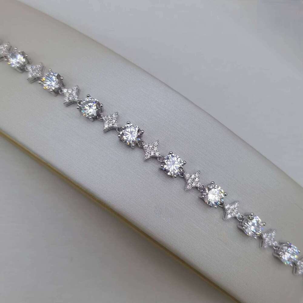 Exquisite Party Wedding Girlfriend Valentine's Day Jewelry Sterling Sier 6mm Iced Out Bling Moissanite Bracelet for Women