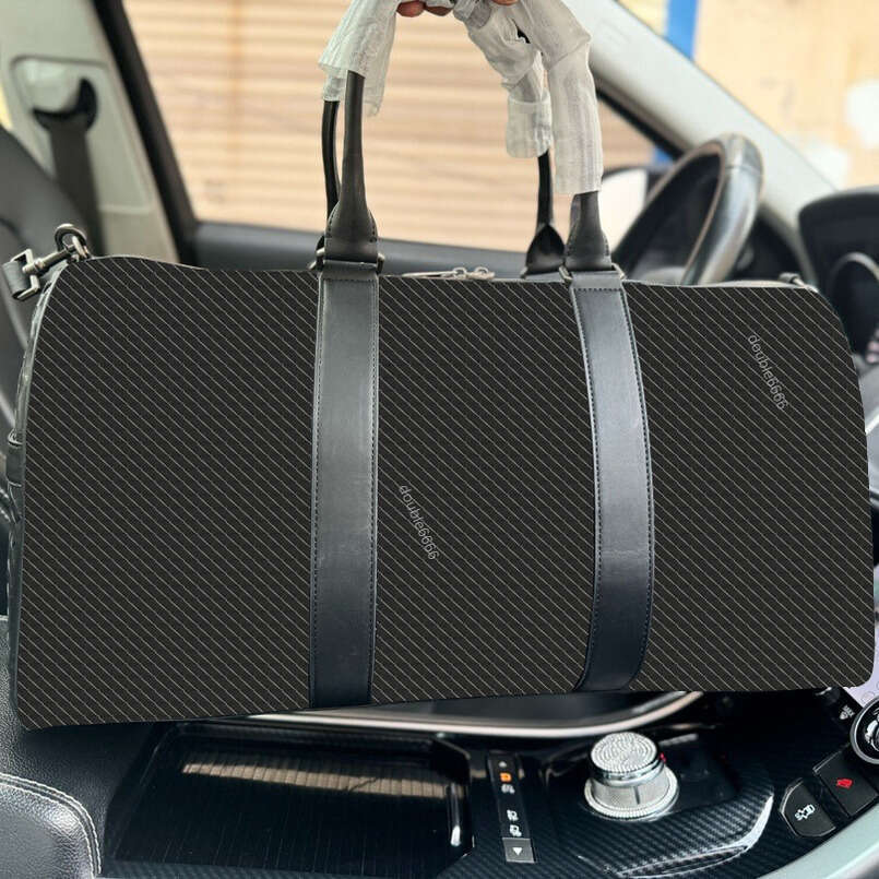 Designer Large Capacity Men's Travel Large Shoulder Duffle Bag Carry-on Suitcase Handbag Woven Leather Black Men's Tote Bag Travel Bag Airport Bag Shoulder Bag