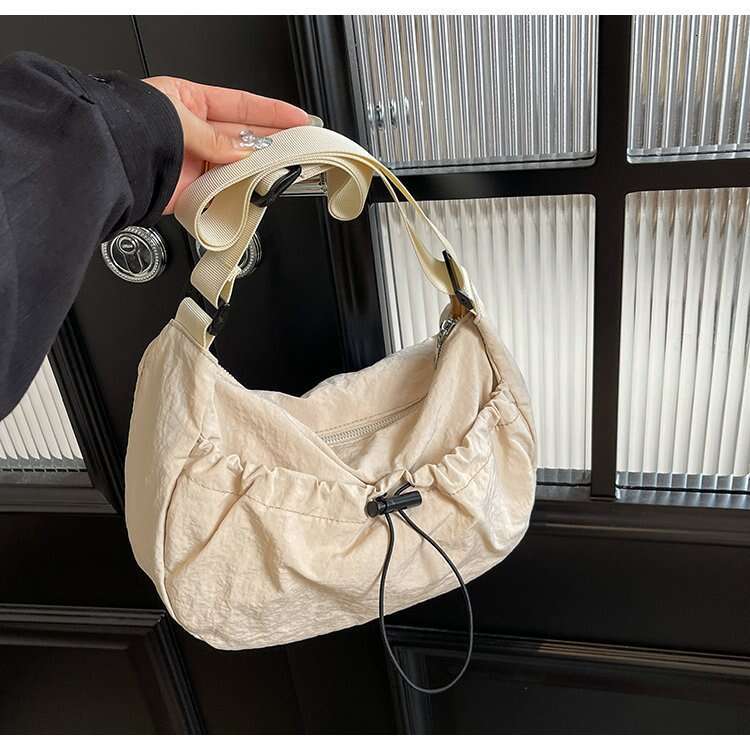 2024 New Niche Designer Bags for Women, Pleated Underarm Cloud Baguette Bag, Single Shoulder Down Bag