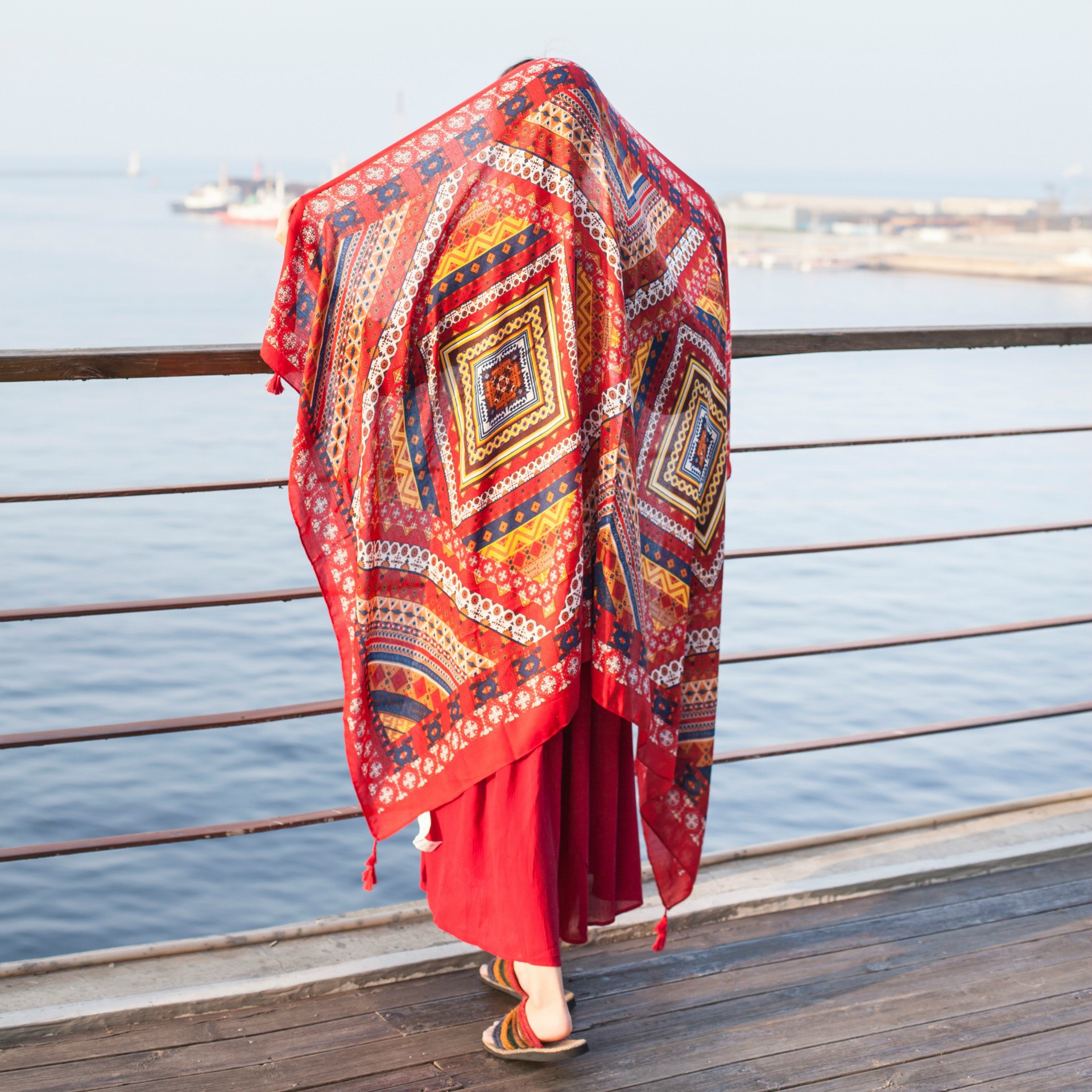 Shawl scarf dual beach sunscreen beach scarf red big scarf female desert travel photo 2025