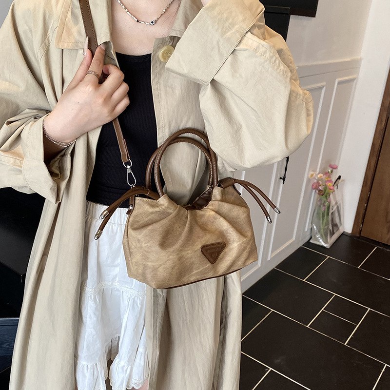 DHAL Niche Wrinkle Versatile Single Shoulder Handbag for Women 2025 Summer New Fashion Commuter Crossbody Bag