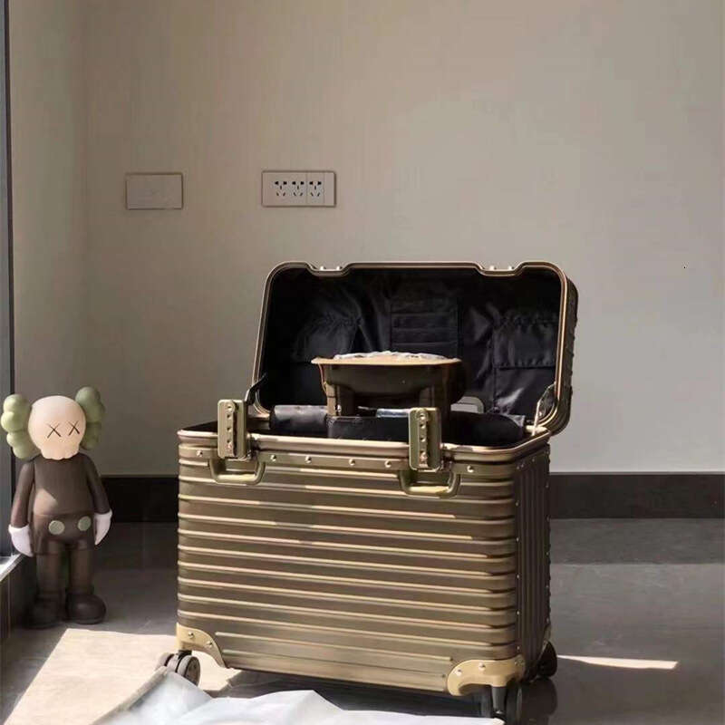 25 Hot Sales in Europe and America German Full Aluminum Magnesium Alloy Flip Top Camera Long 18inch Boarding Small Trolley Case Men's Travel Suit