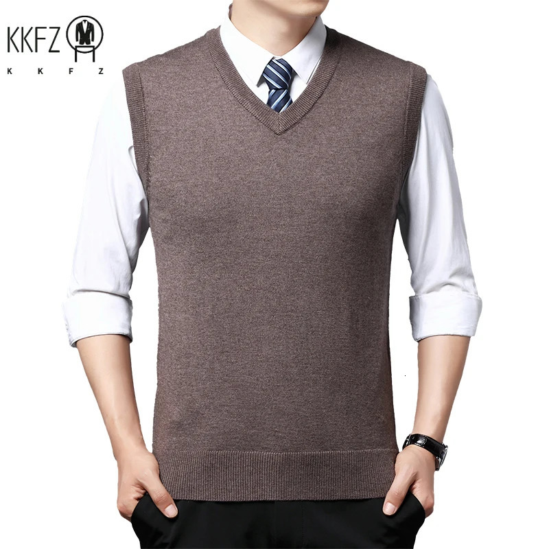 Autumn Winter Mens Solid Color Vneck Knitted Vest Casual Fashion Warm Sweater Versatile Top 250729
