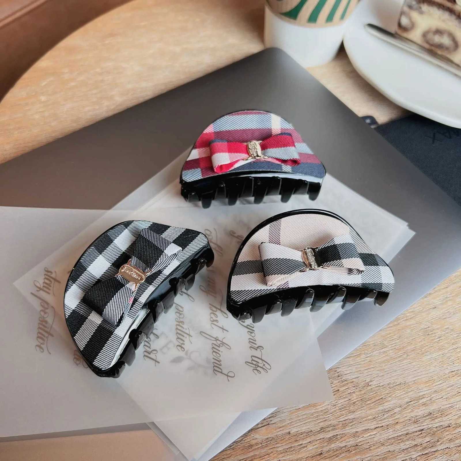 igh Quality Plaid Bow Acrylic Hair Claws For Women 2023 Koren Fashion Striped Bow-knot Hair Crabs Adult Hair Clips Hairgrips Z250729