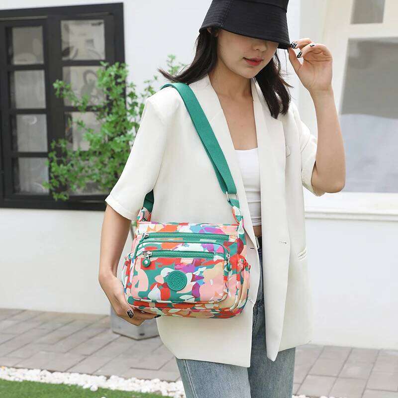 Fashion Floral Pattern Female Messenger High Quality Durable Nylon Shoulder Bag Pretty Style Multi-Pockets Women Handbag
