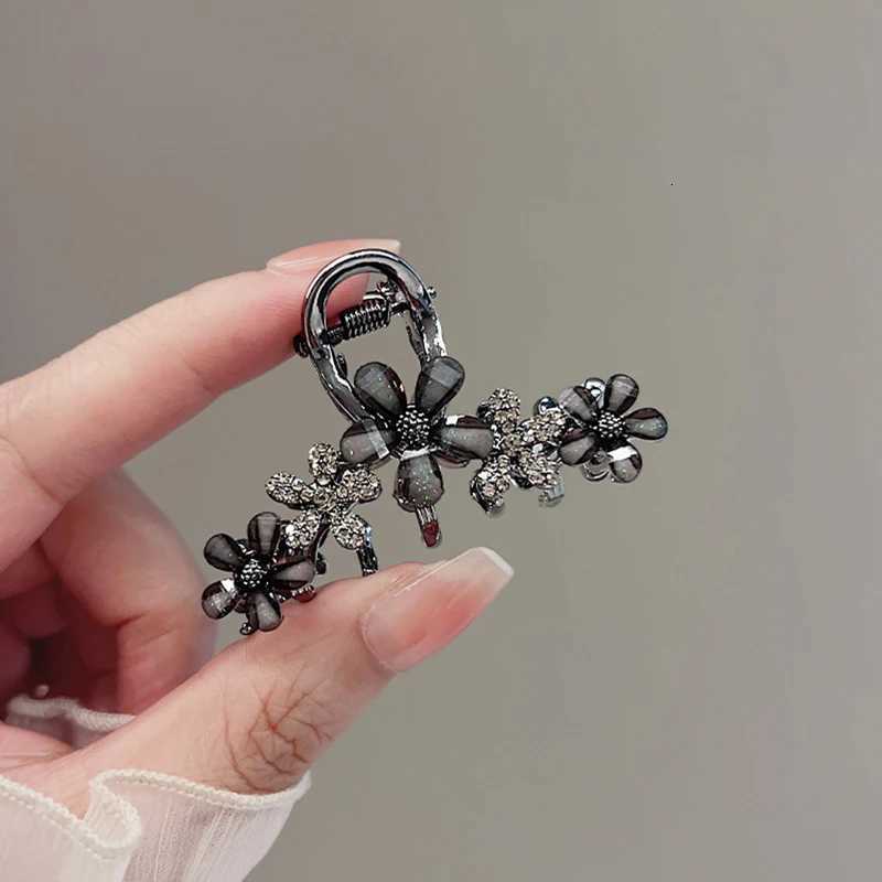 Black Glazed Flower Hair Claw Medium-sized Exquisite Back of Head Half-tied Hair Clip Womens High-end Hair Accessories Z250729