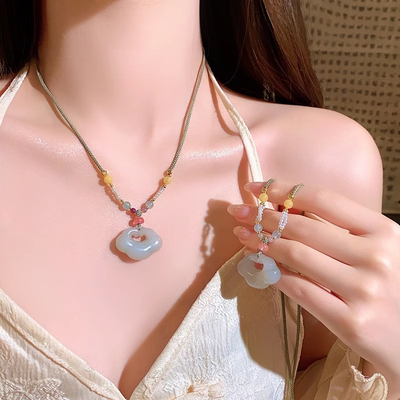 2025 New Chinese Style Cloud Ruyi Lock Necklace for Women, High-end Clavicle Chain, Niche Best Friend Choker Jewelry for Women