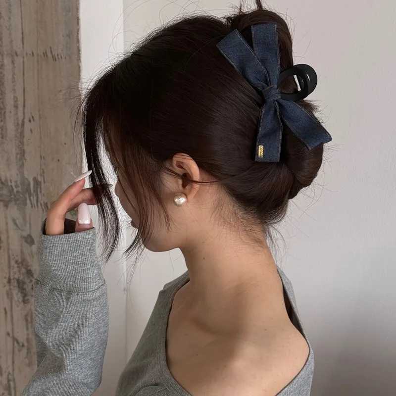 Fashion Denim Bow Grab Clip 2025 New Hairpin Back of Head Large Shark Clip Headdress Hair Clips for Women Z250729
