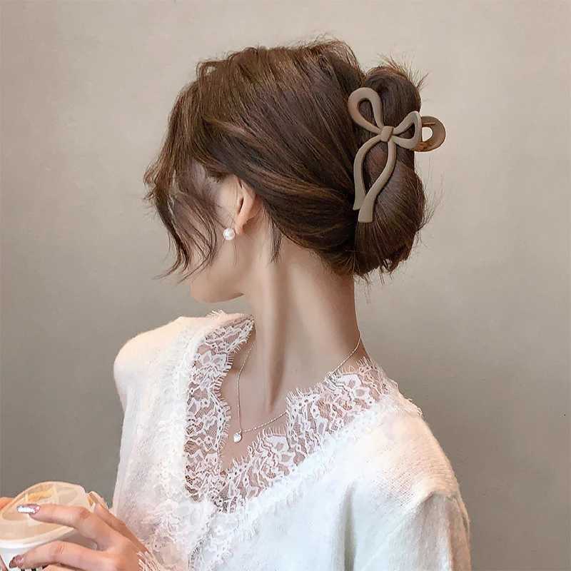 Matte Bow Large Hair Claw Crab Ponytail Hair Accessories for Women Acrylic Bowknot Hair Clips Hairpins Girls Barrettes Headbands Z250729