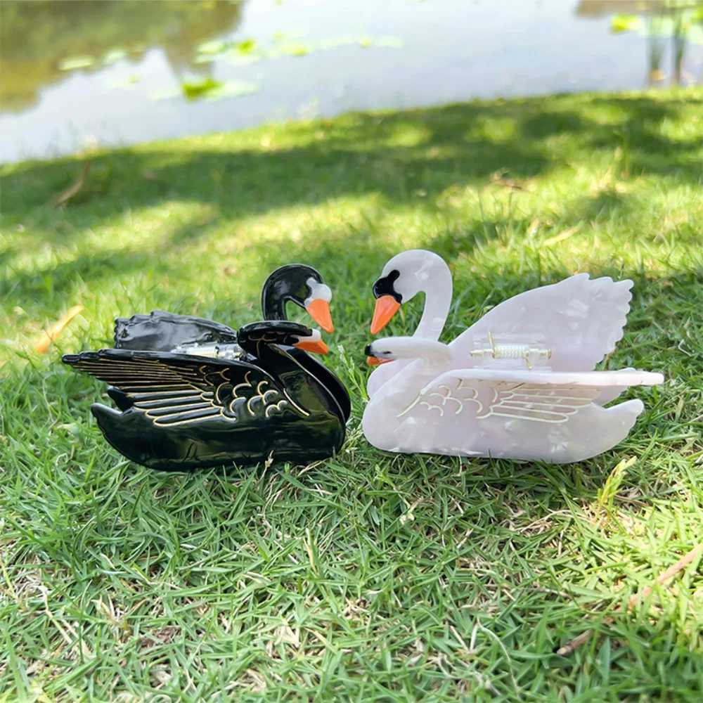 2023 Sweet Cute Black White Swan Hair Claw Eco-Friendly Acetate Claw Clips Animal Crab Hair Clips for Women Hair Accessories Z250729