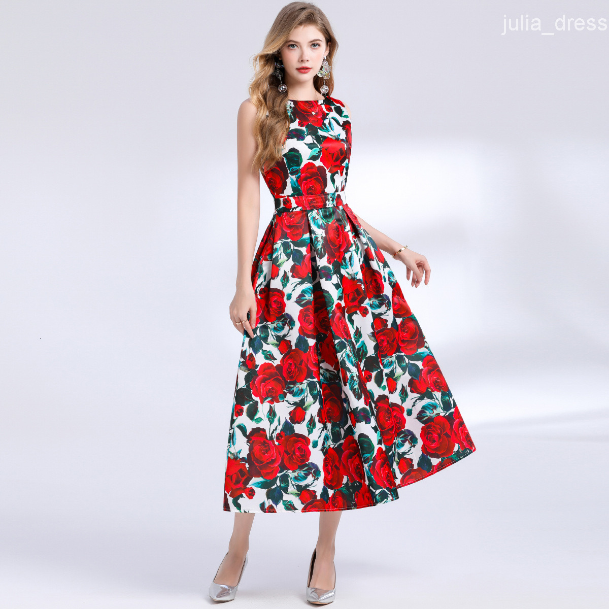 6005 Sleeveless High Waist Dress with Three-Dimensional Tailoring and Waist-Cinching Design